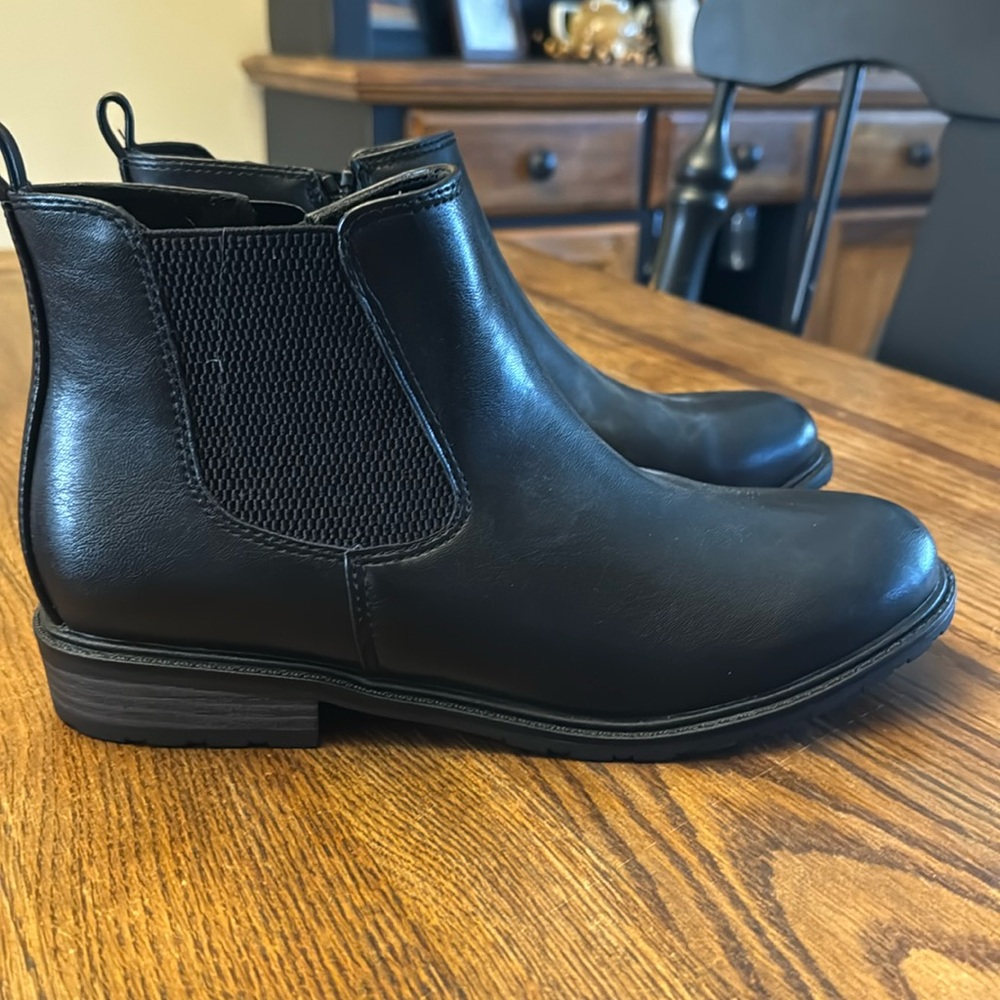 Sonoma boots